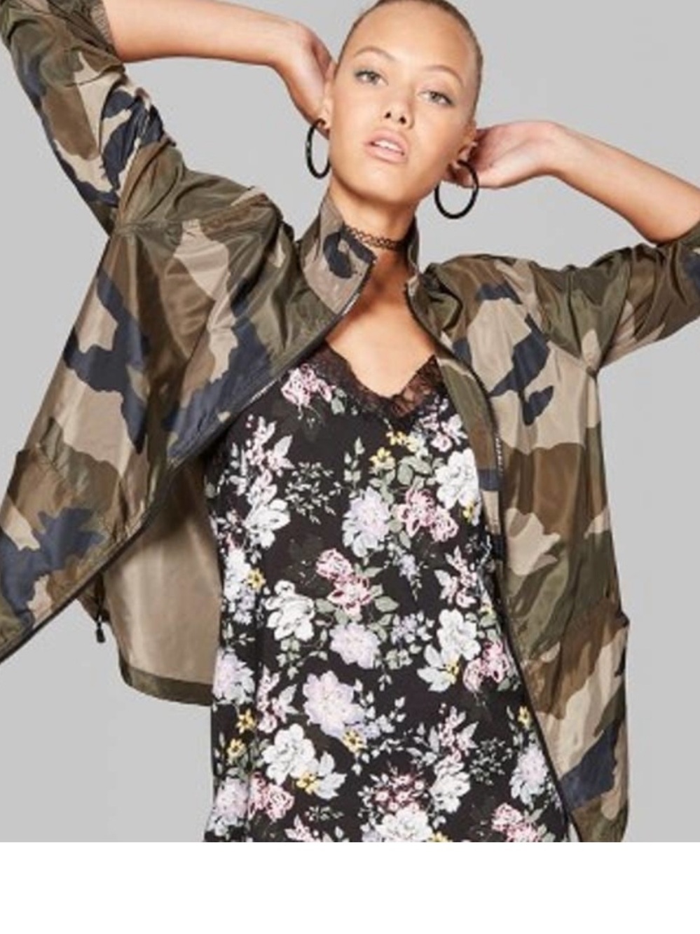 Wild fable camo windbreaker with drawstring at hem